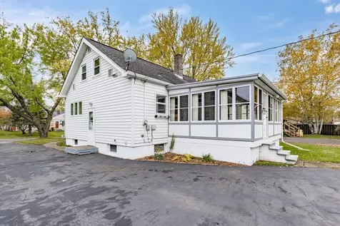 413 W Owatonna Street Duluth MN 55803