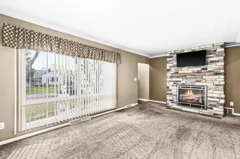 413 W Owatonna Street Duluth MN 55803