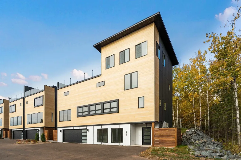 3731 London Road Duluth MN 55804