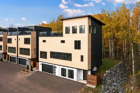 3731 London Road Duluth MN 55804