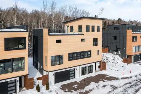 3731 London Road Duluth MN 55804