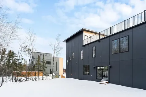 3731 London Road Duluth MN 55804