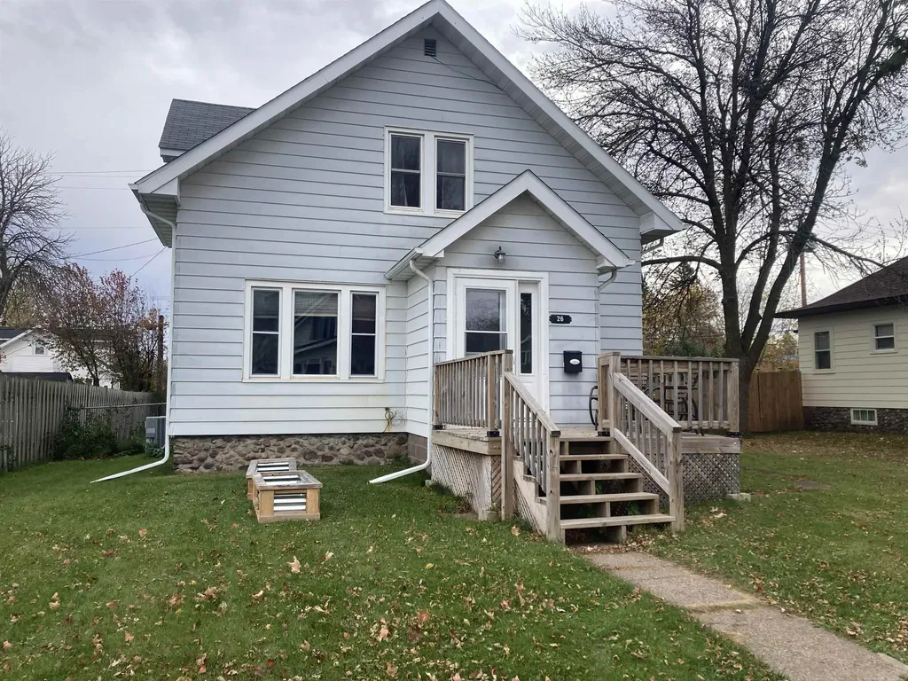 26 13th Street Cloquet MN 55720