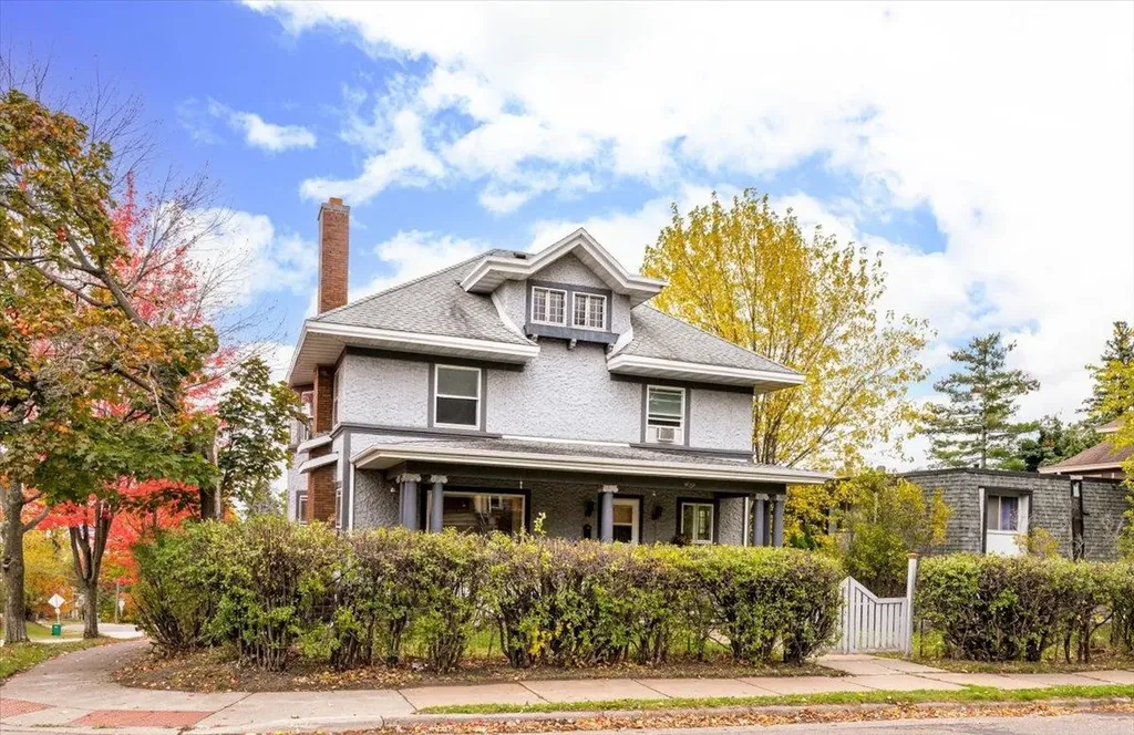 1832 E 3rd Street Duluth MN 55812