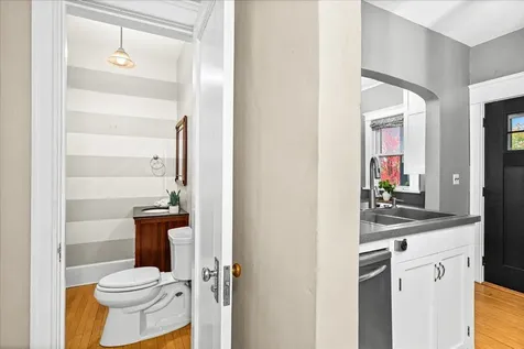 1832 E 3rd Street Duluth MN 55812