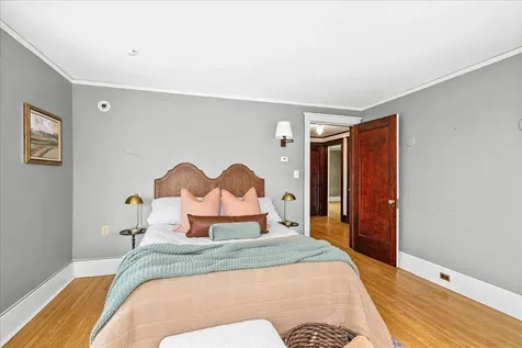 1832 E 3rd Street Duluth MN 55812