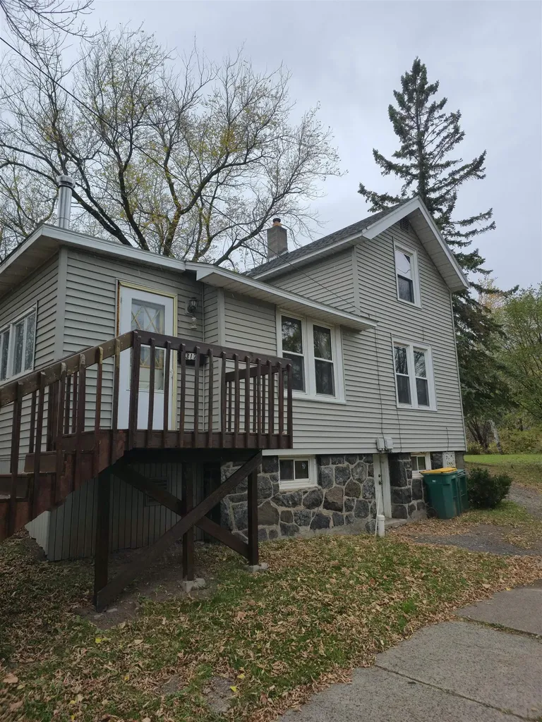 317 S 63rd Avenue W Duluth MN 55807