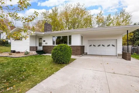 4911 Avondale Street Duluth MN 55804