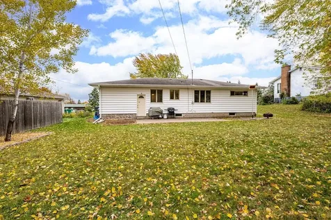 4911 Avondale Street Duluth MN 55804