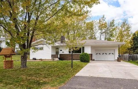 4911 Avondale Street Duluth MN 55804