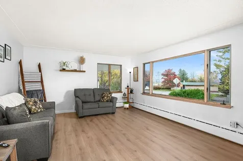 4911 Avondale Street Duluth MN 55804