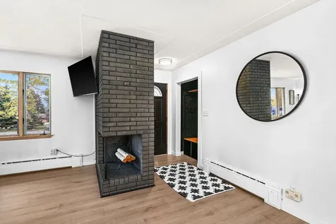 4911 Avondale Street Duluth MN 55804