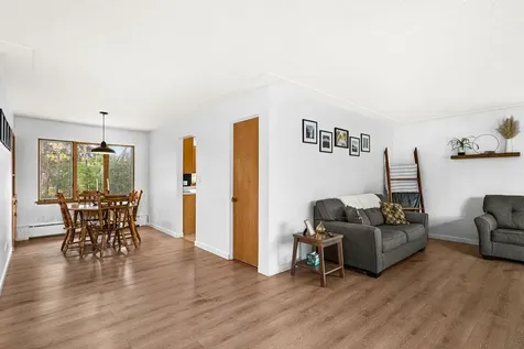 4911 Avondale Street Duluth MN 55804