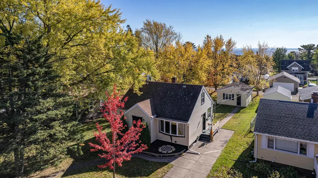 4814 Peabody Street Duluth MN 55804