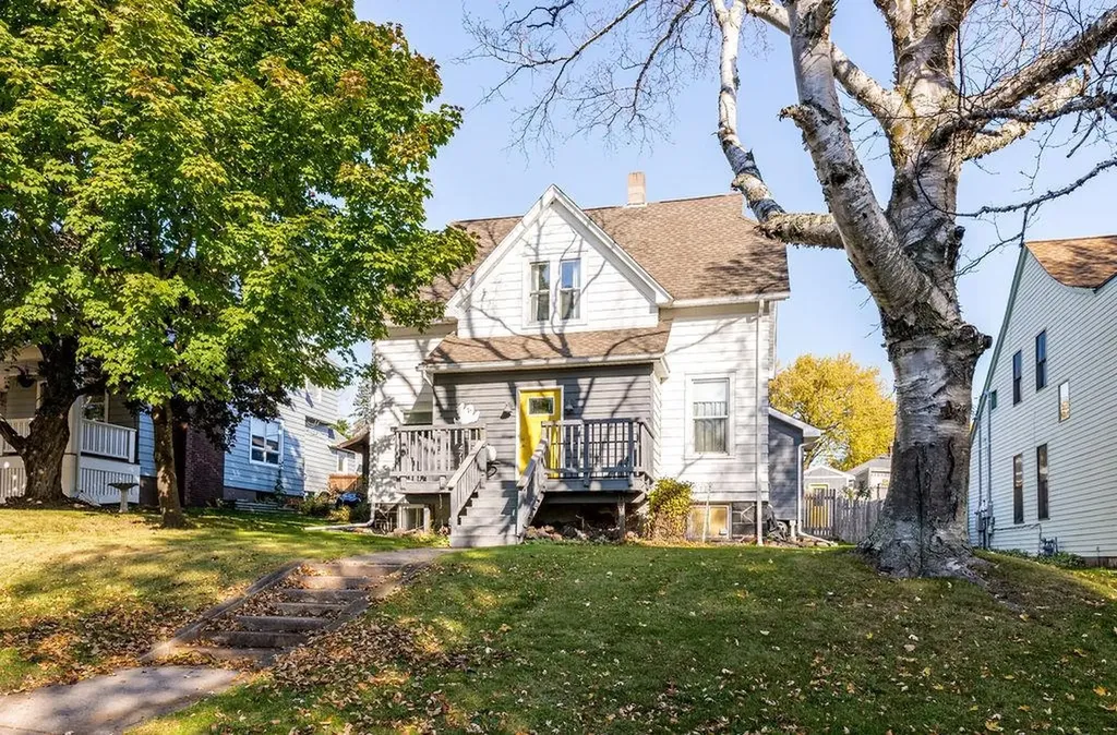 4715 Cooke Street Duluth MN 55804