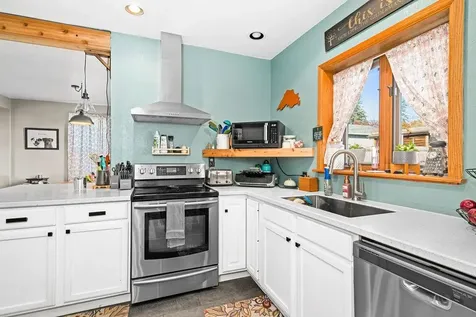 4715 Cooke Street Duluth MN 55804