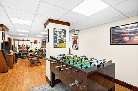 325 W Wabasha Street Duluth MN 55803