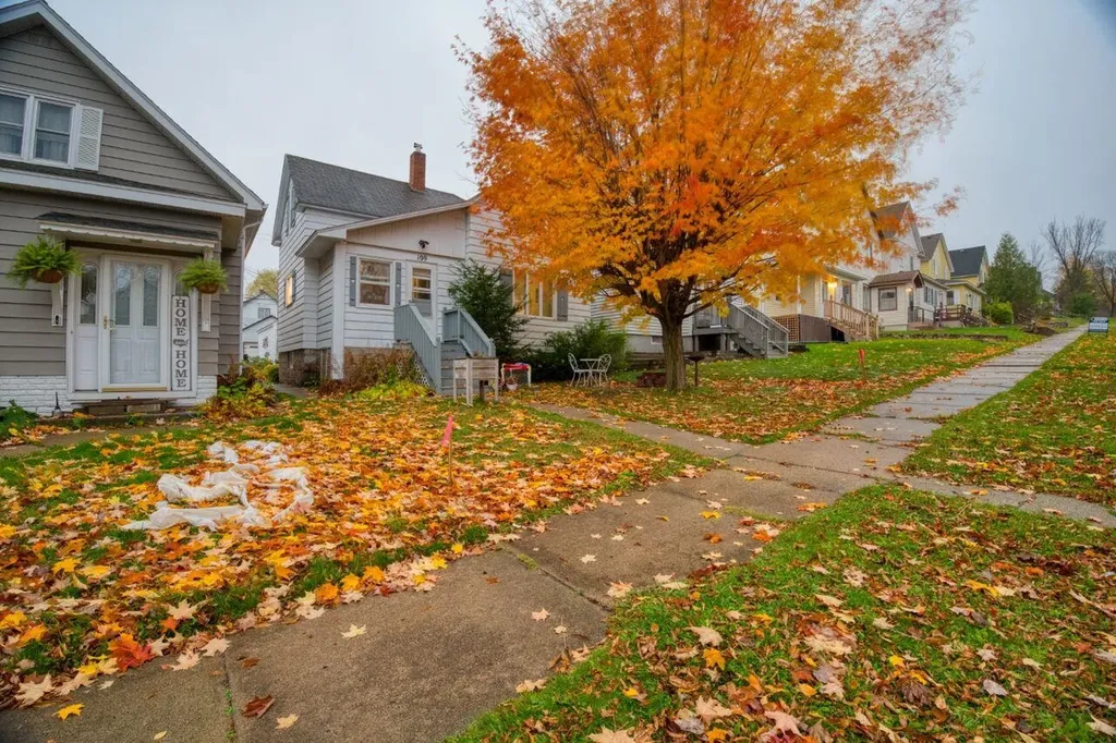 109 W Wisconsin Avenue Gilbert MN 55741-0000