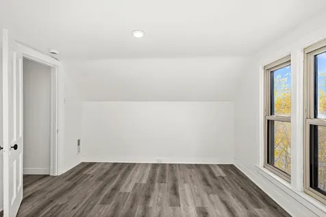 5305 Medina Street Duluth MN 55807