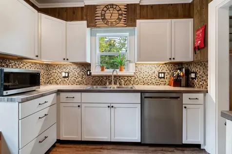 1915 E Superior Street Duluth MN 55812