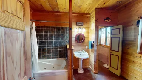 28 Caps Trail Lutsen MN 55612