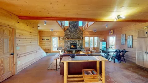 28 Caps Trail Lutsen MN 55612