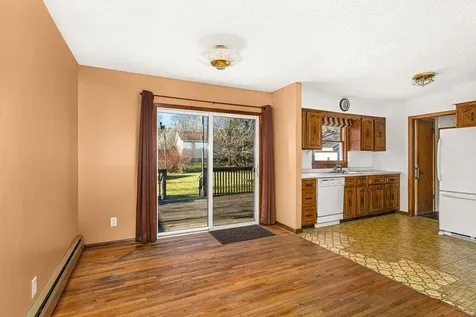 101 Hays Creek Silver Bay MN 55614