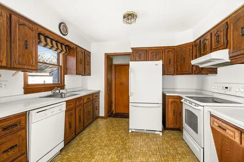 101 Hays Creek Silver Bay MN 55614