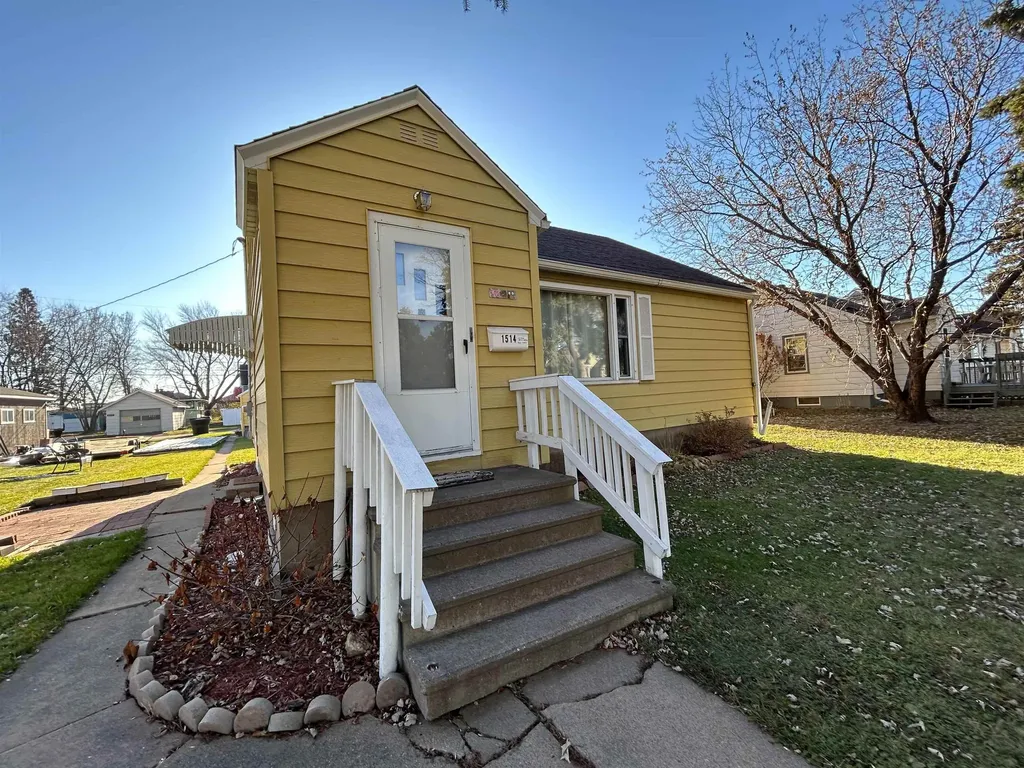 1514 S 12th Street Virginia MN 55792