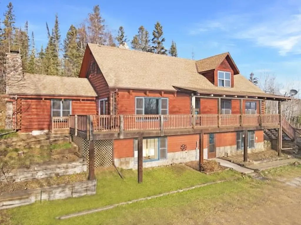 5241 Rieder Memorial Drive Silver Bay MN 55614-3314