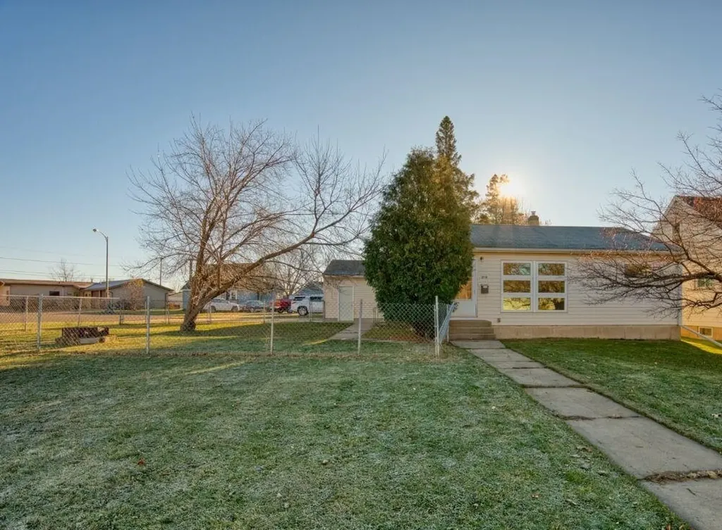 2714 Diane Lane Hibbing MN 55746