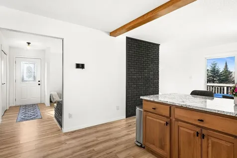 5113 Eagle Lake Road Duluth MN 55803