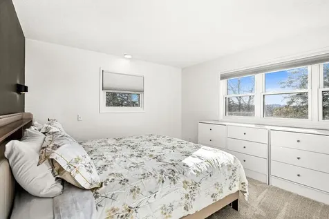 5113 Eagle Lake Road Duluth MN 55803