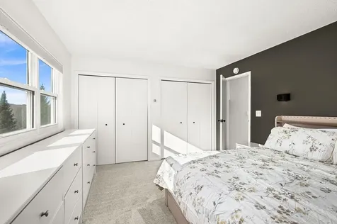 5113 Eagle Lake Road Duluth MN 55803