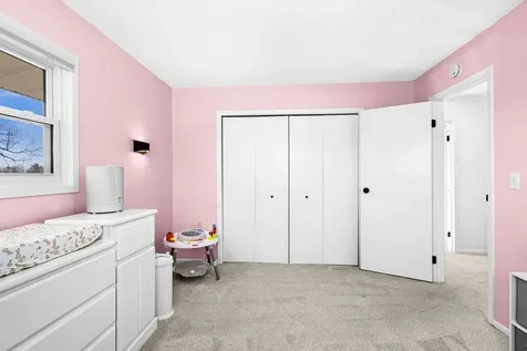 5113 Eagle Lake Road Duluth MN 55803