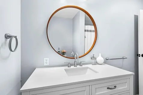 5113 Eagle Lake Road Duluth MN 55803