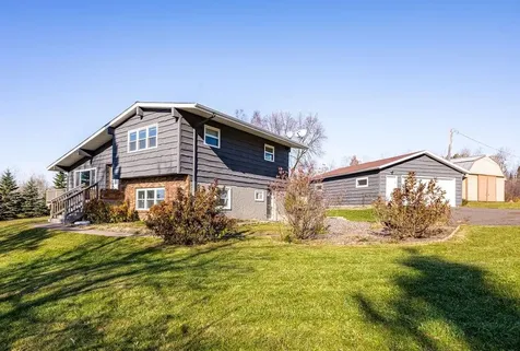 5113 Eagle Lake Road Duluth MN 55803