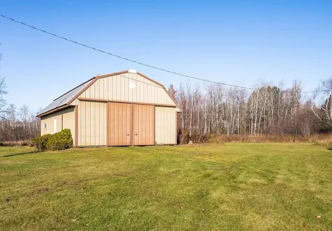 5113 Eagle Lake Road Duluth MN 55803
