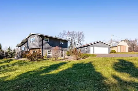 5113 Eagle Lake Road Duluth MN 55803
