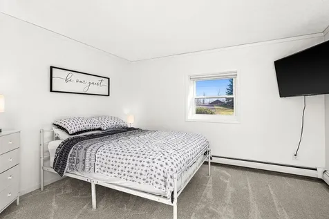 5113 Eagle Lake Road Duluth MN 55803