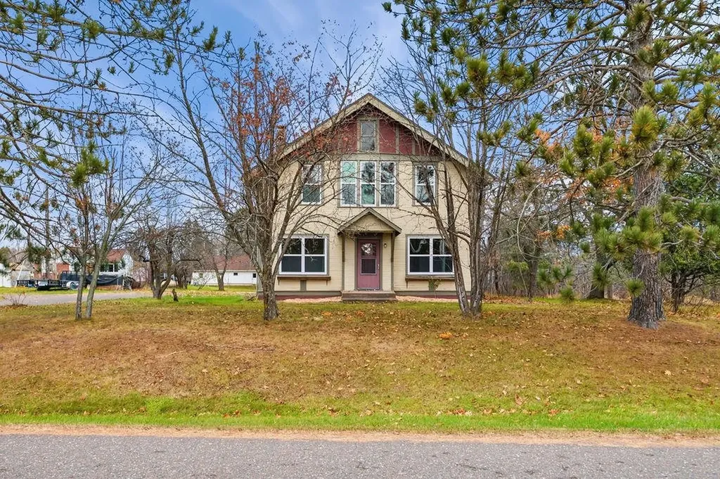 31 E Highway 61 Esko MN 55733