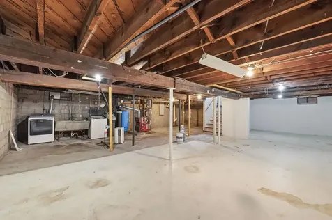 31 E Highway 61 Esko MN 55733