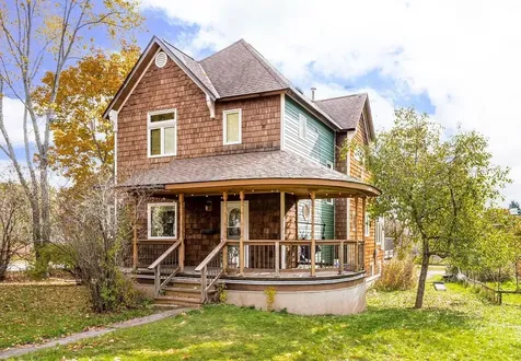 5732 E Superior Street Duluth MN 55804