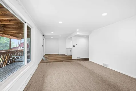 29 N Ridge Road Esko MN 55733