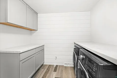 29 N Ridge Road Esko MN 55733