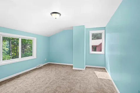 29 N Ridge Road Esko MN 55733