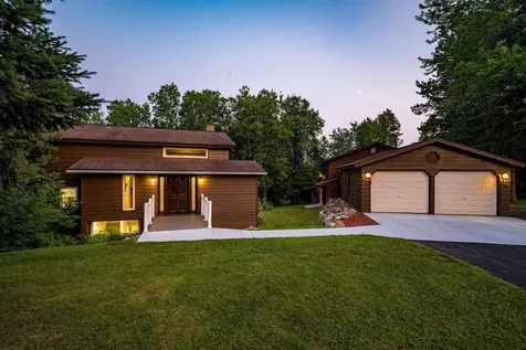 29 N Ridge Road Esko MN 55733