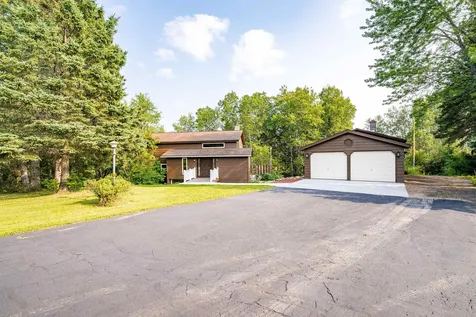 29 N Ridge Road Esko MN 55733