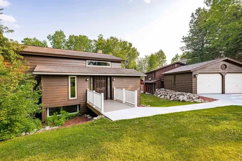 29 N Ridge Road Esko MN 55733