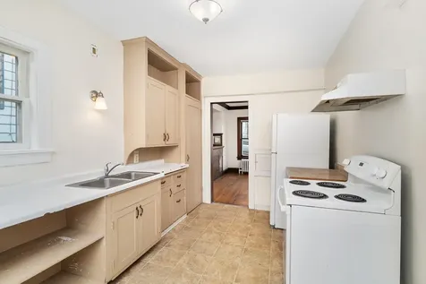 719 N 16th Avenue E Duluth MN 55812